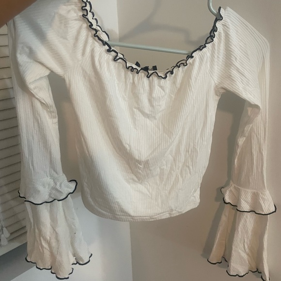 Forever 21 knit top off the shoulder ivory/black - Picture 4 of 5